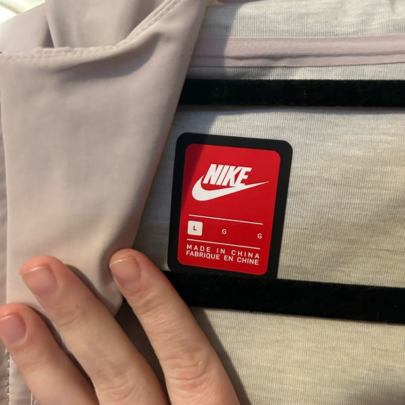 Nike rain jacket - Picture 3 of 7